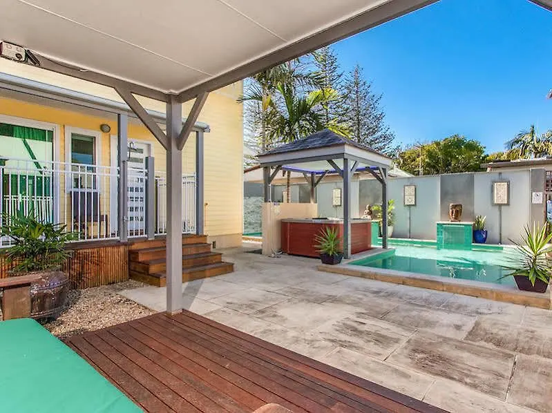 **** Hotel Aaron'S @ Byron Guesthouse Byron Bay Austrália