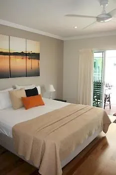 Aaron'S @ Byron Guesthouse Byron Bay Australia